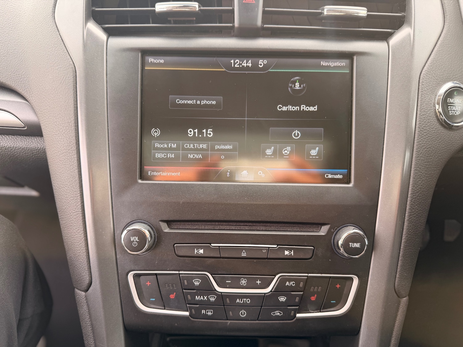 Used Ford Mondeo 2014 for sale - 77626454: Photo 28