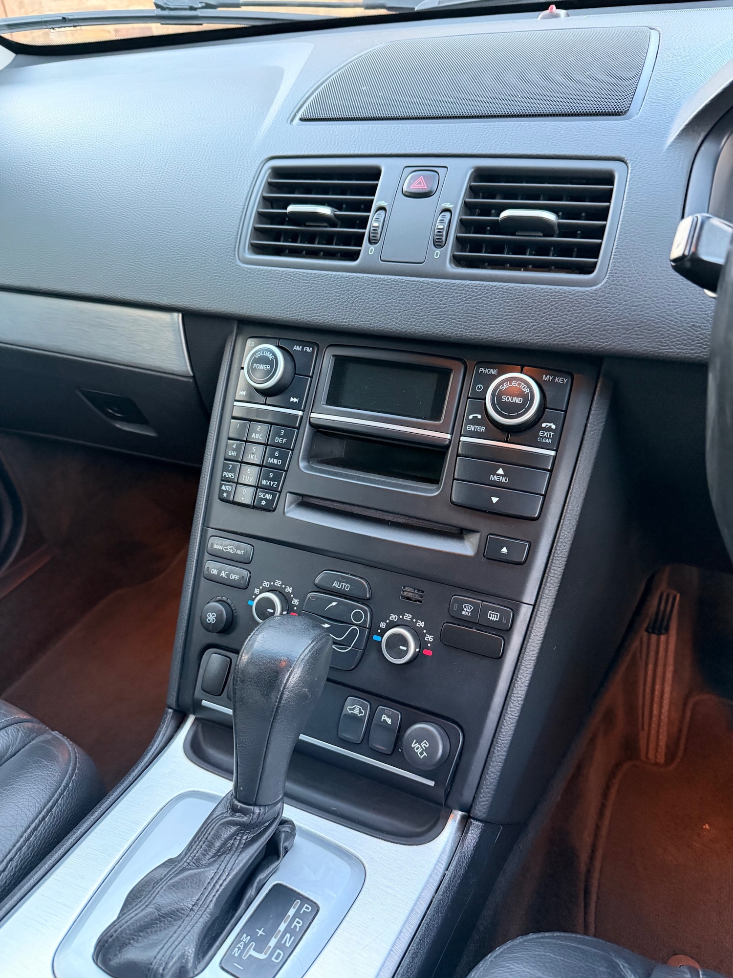 Used Volvo XC90 2014 for sale - 76380469: Photo 23