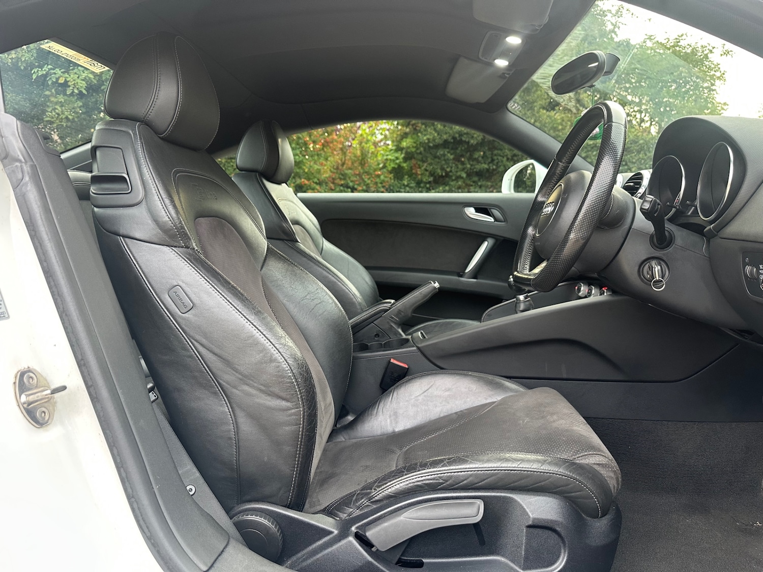 Used Audi TT 2010 for sale - 76032762: Photo 13