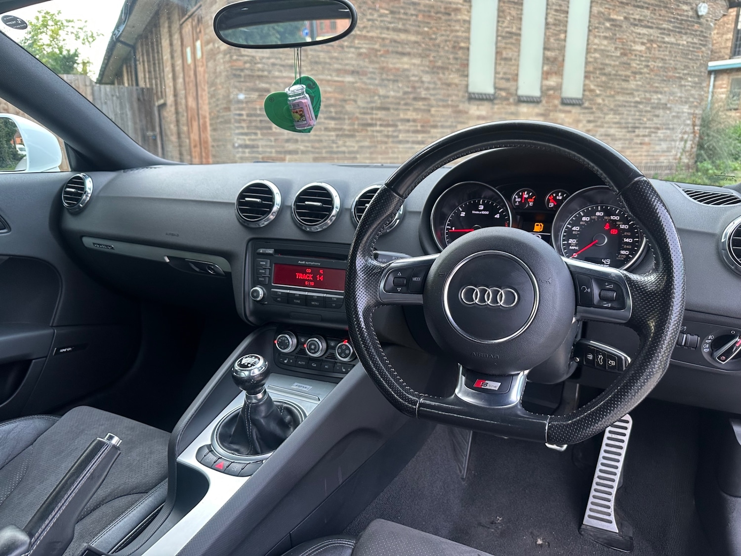 Used Audi TT 2010 for sale - 76032762: Photo 15
