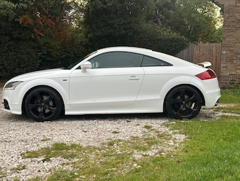 Used Audi TT 2010 for sale - 76032762: Photo