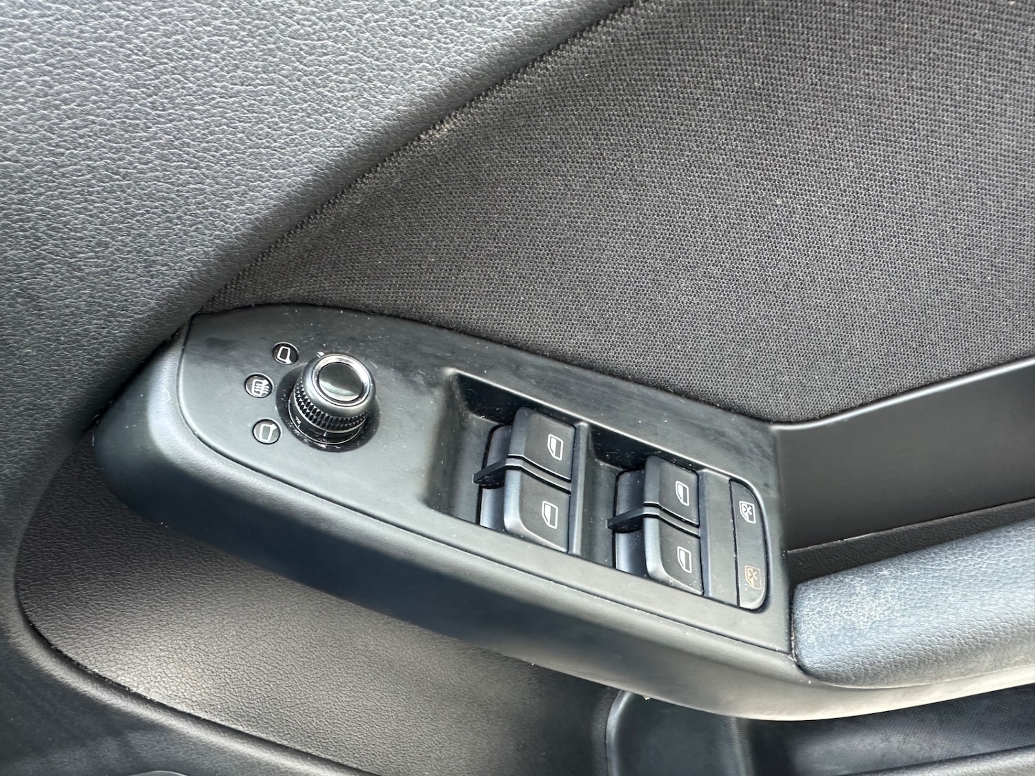 Used Audi A4 2009 for sale - 76129261: Photo 17