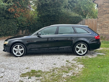 Used Audi A4 2009 for sale - 76129261: Photo