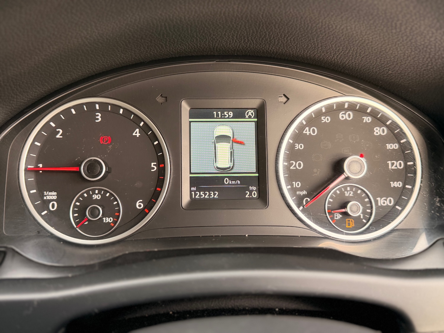 Used Volkswagen Tiguan 2011 for sale - 77213802: Photo 16