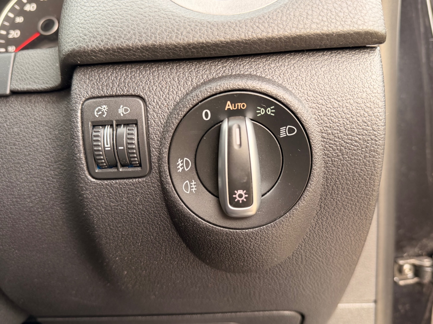 Used Volkswagen Tiguan 2011 for sale - 77213802: Photo 21