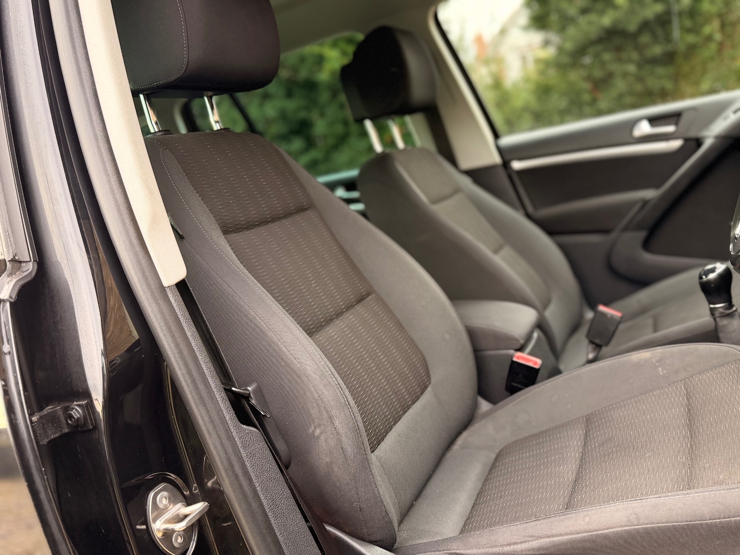 Used Volkswagen Tiguan 2011 for sale - 77213802: Photo 24