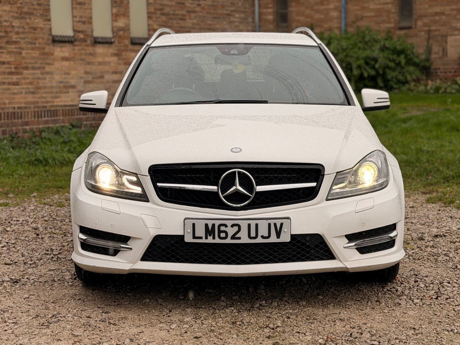 Used Mercedes-Benz C Class 2012 for sale - 76534080: Photo 2