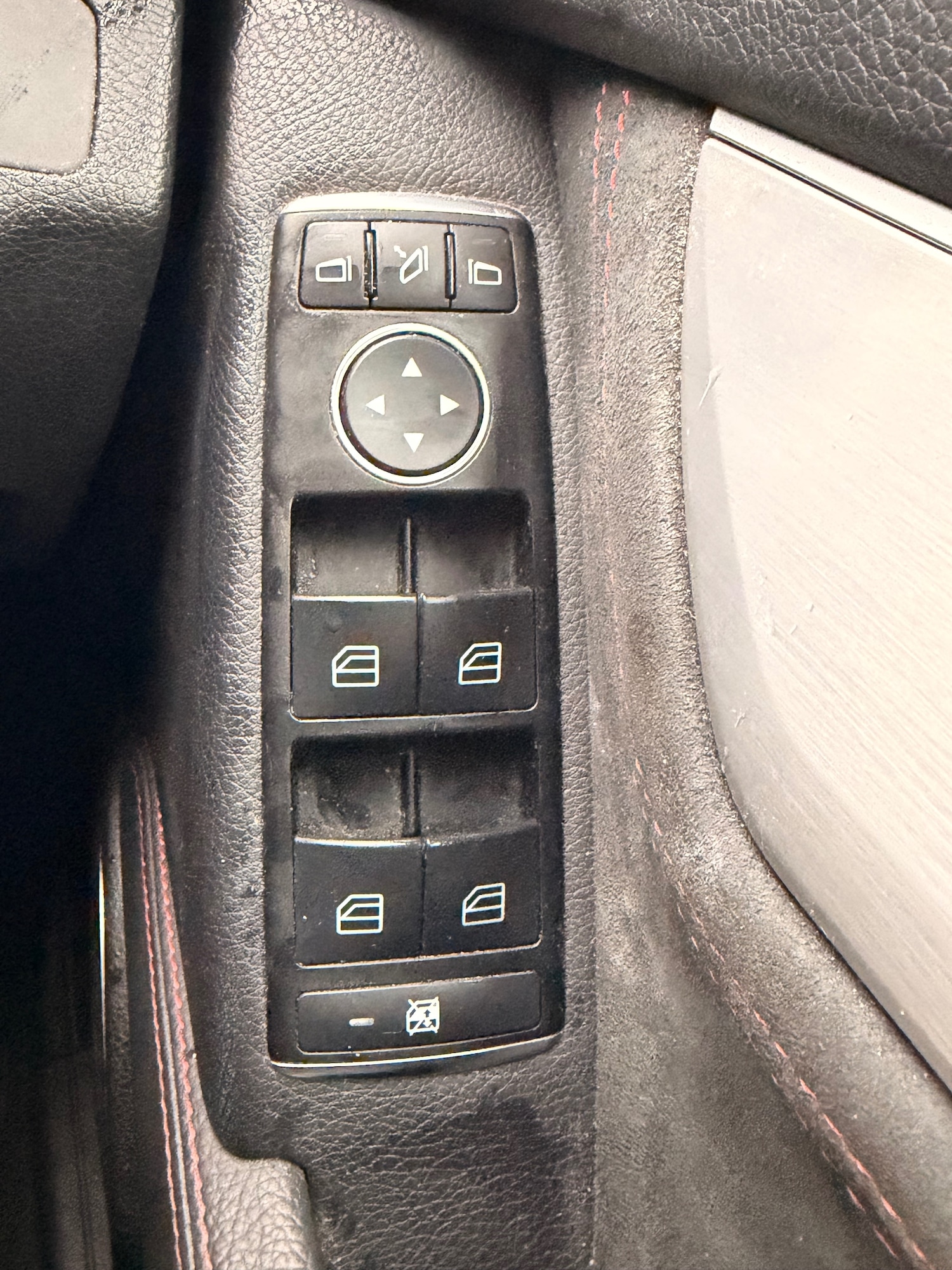 Used Mercedes-Benz C Class 2012 for sale - 76534080: Photo 25