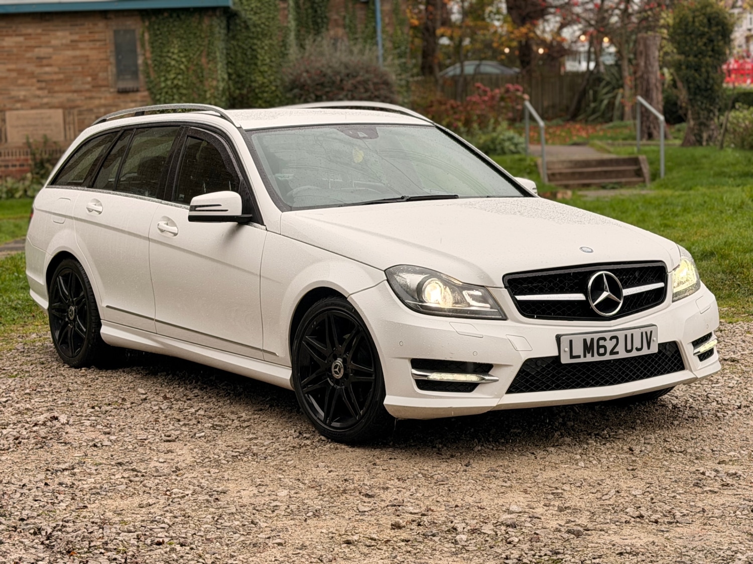 Used Mercedes-Benz C Class 2012 for sale - 76534080: Photo 3