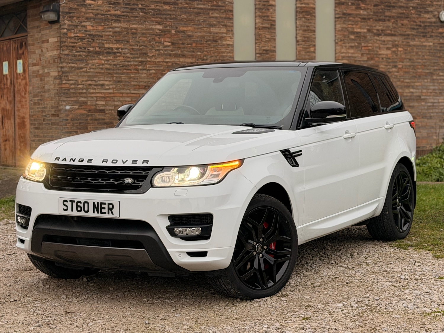 Used Land Rover Range Rover Sport 2013 for sale - 77396711: Photo 1