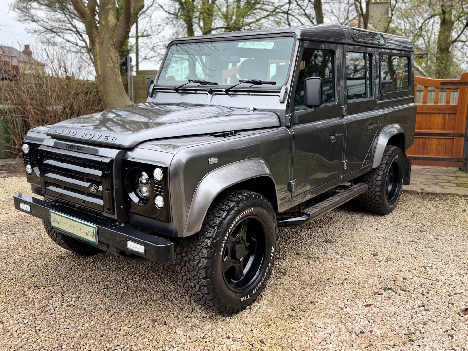 Used Land Rover Defender 2013 for sale - 78106005: Photo 2