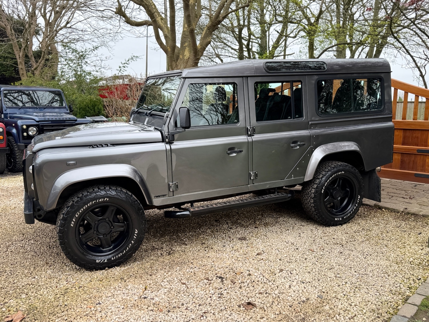 Used Land Rover Defender 2013 for sale - 78106005: Photo 3