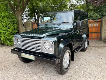 Used Land Rover Defender 2010 for sale - 79193546: Photo