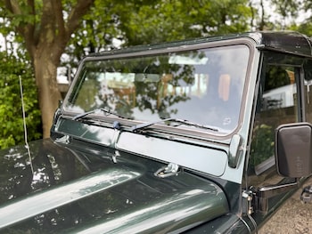 Used Land Rover Defender 2010 for sale - 79193546: Photo
