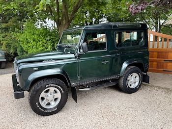 Used Land Rover Defender 2010 for sale - 79193546: Photo
