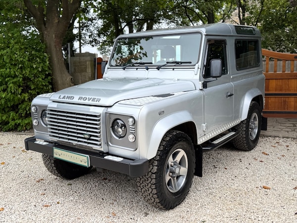 Used Land Rover Defender 2011 for sale - 75675419: Photo 2