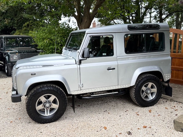 Used Land Rover Defender 2011 for sale - 75675419: Photo 4