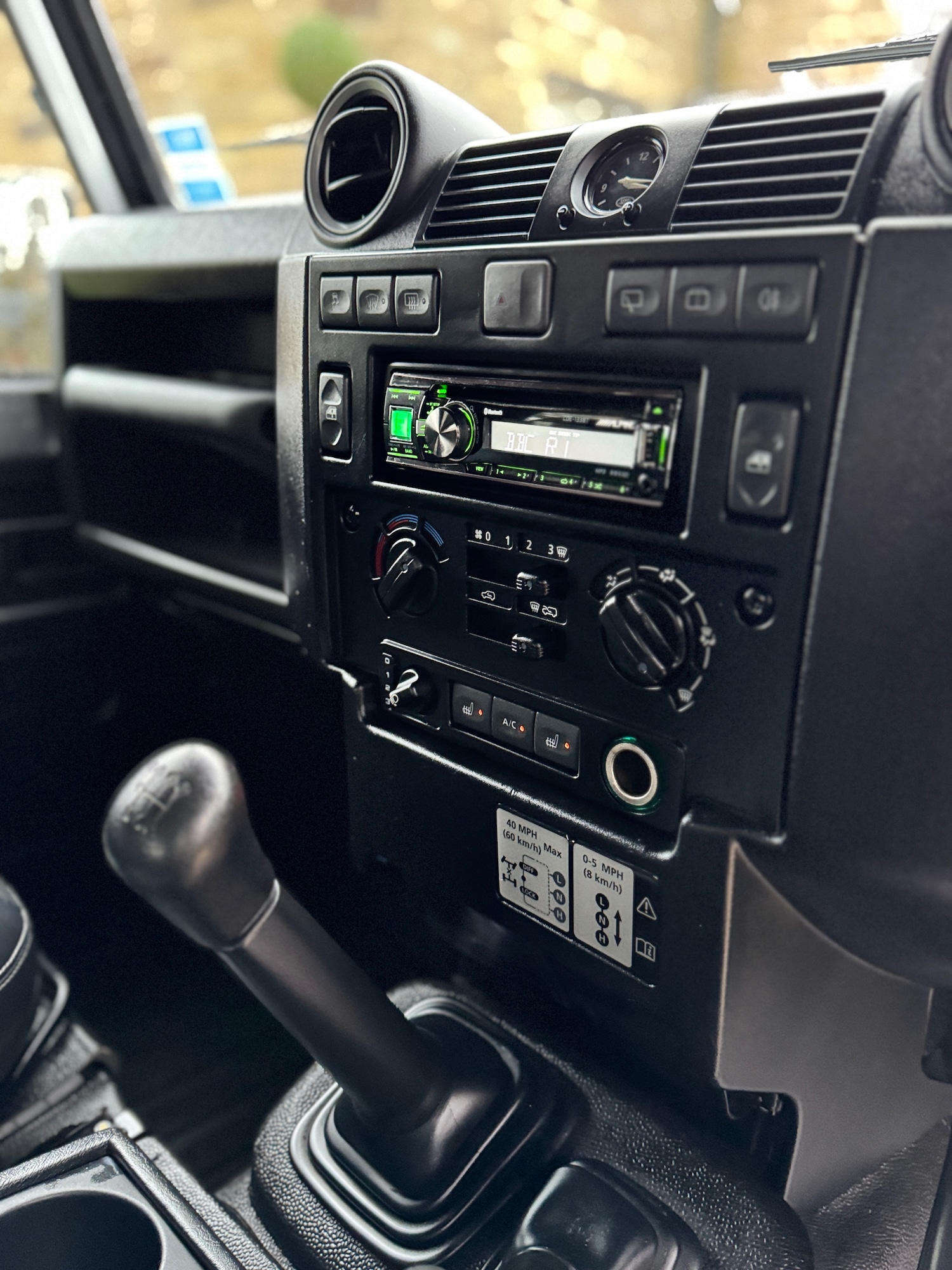 Used Land Rover Defender 2014 for sale - 76568242: Photo 11