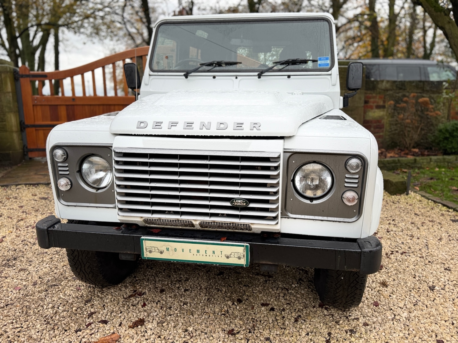 Used Land Rover Defender 2014 for sale - 76568242: Photo 4