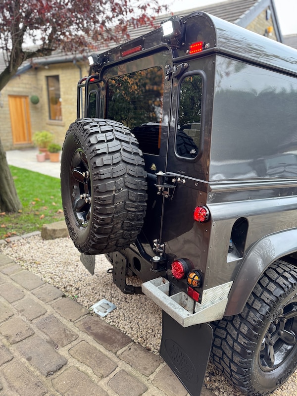 Used Land Rover Defender 1997 for sale - 76316066: Photo 17