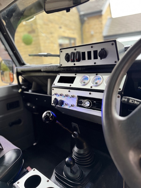 Used Land Rover Defender 1997 for sale - 76316066: Photo 18
