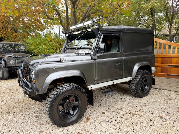Used Land Rover Defender 1997 for sale - 76316066: Photo 2
