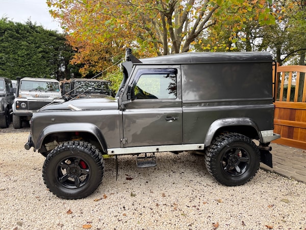 Used Land Rover Defender 1997 for sale - 76316066: Photo 5