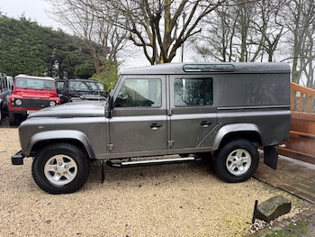 Used Land Rover Defender 2015 for sale - 77504545: Photo