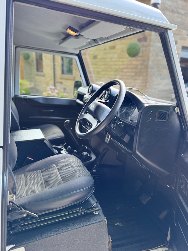 Used Land Rover Defender 2016 for sale - 75675379: Photo 14