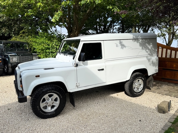 Used Land Rover Defender 2016 for sale - 75675379: Photo 3