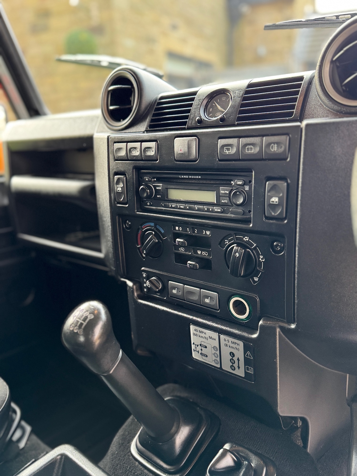 Used Land Rover Defender 2010 for sale - 78003920: Photo 16