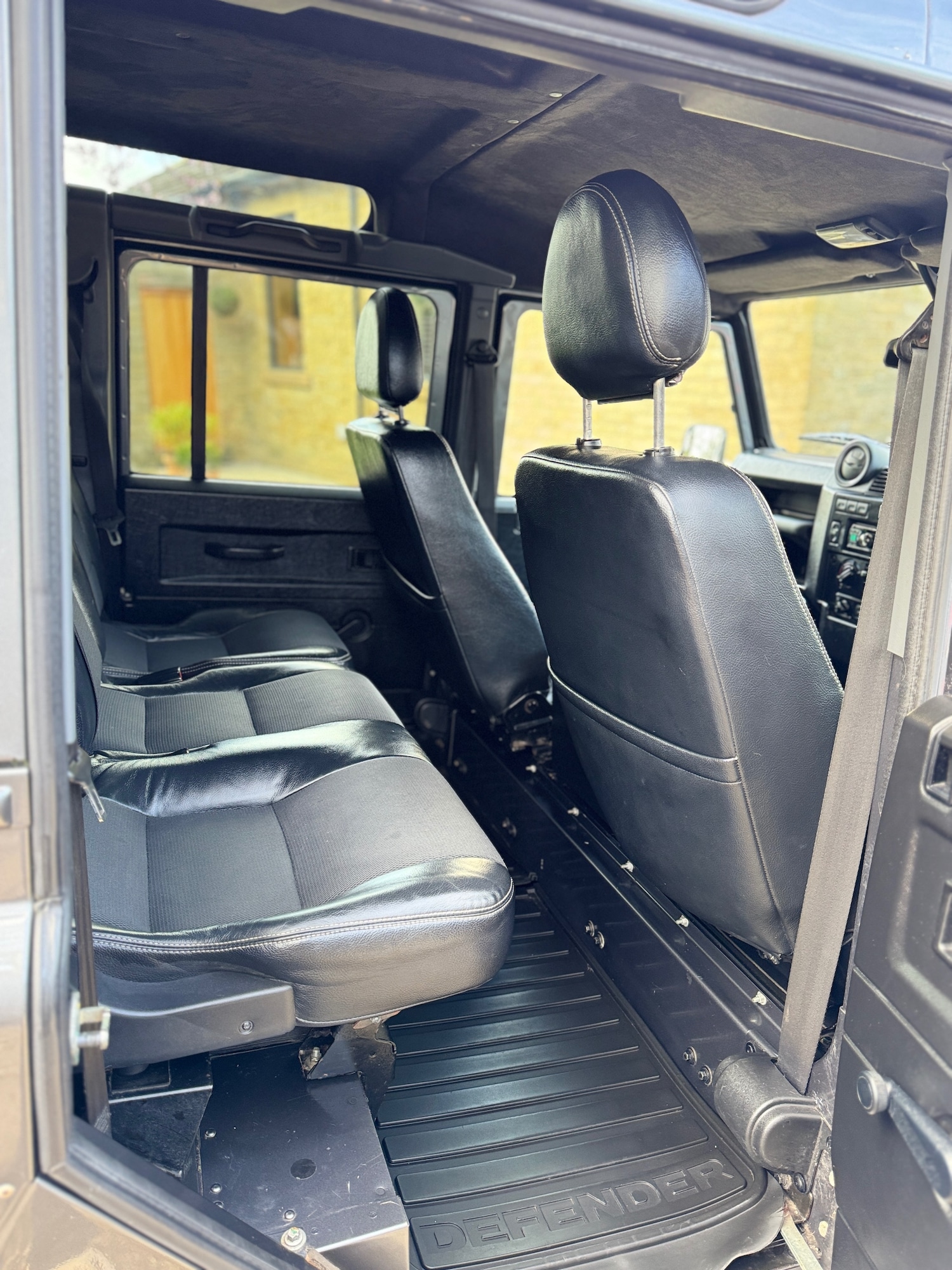 Used Land Rover Defender 2015 for sale - 78001531: Photo 13