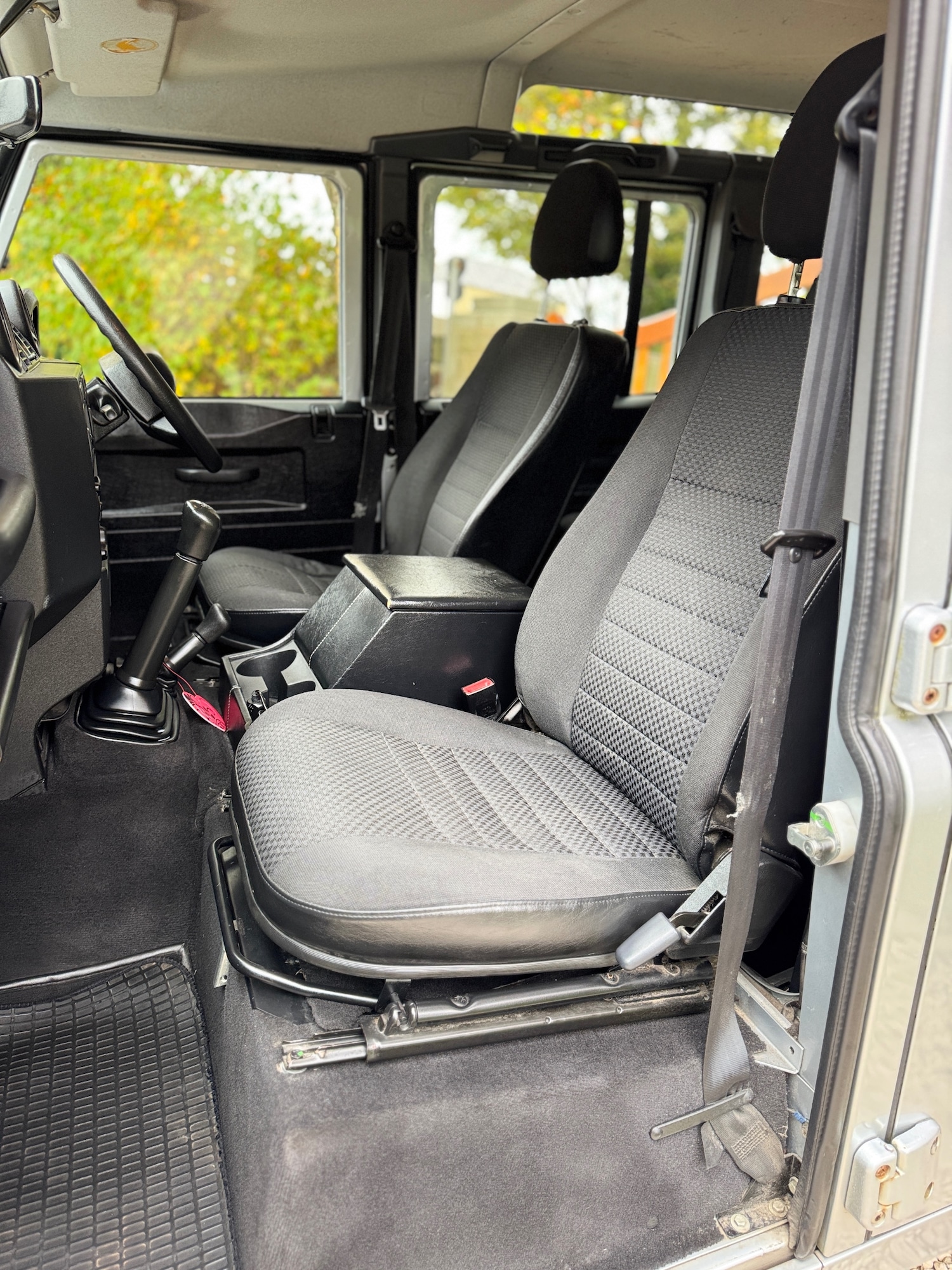 Used Land Rover Defender 2009 for sale - 76316071: Photo 18