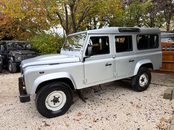 Used Land Rover Defender 2009 for sale - 76316071: Photo 5