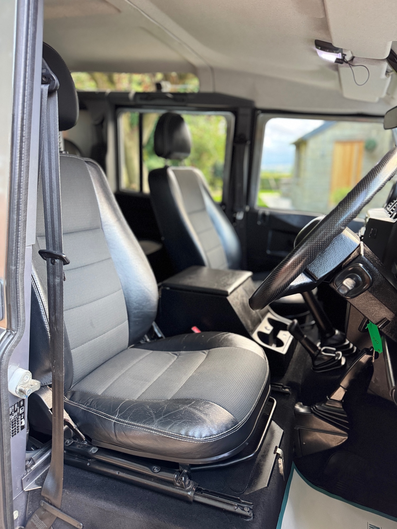 Used Land Rover Defender 2012 for sale - 77036486: Photo 16