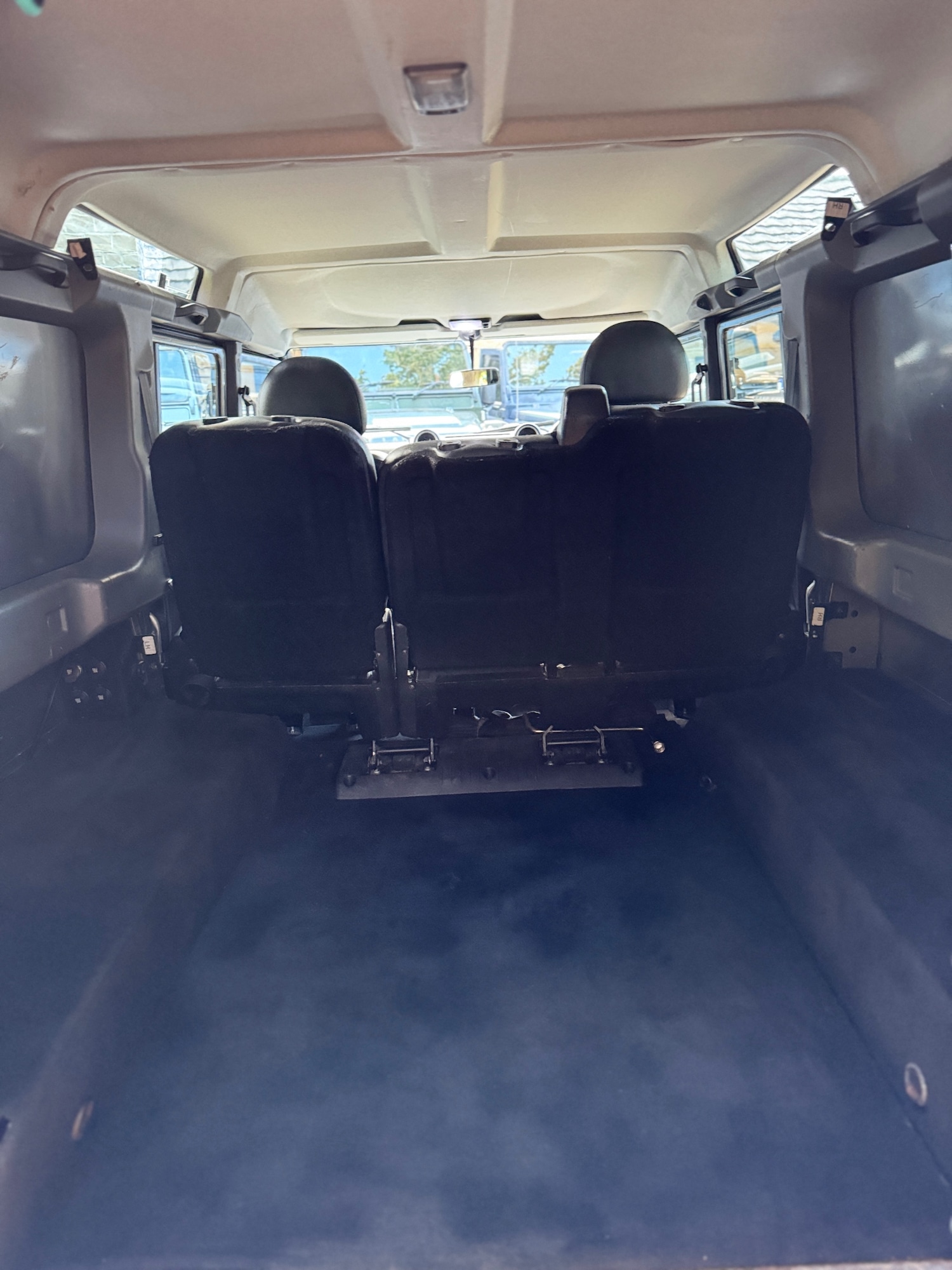 Used Land Rover Defender 2012 for sale - 77036486: Photo 20