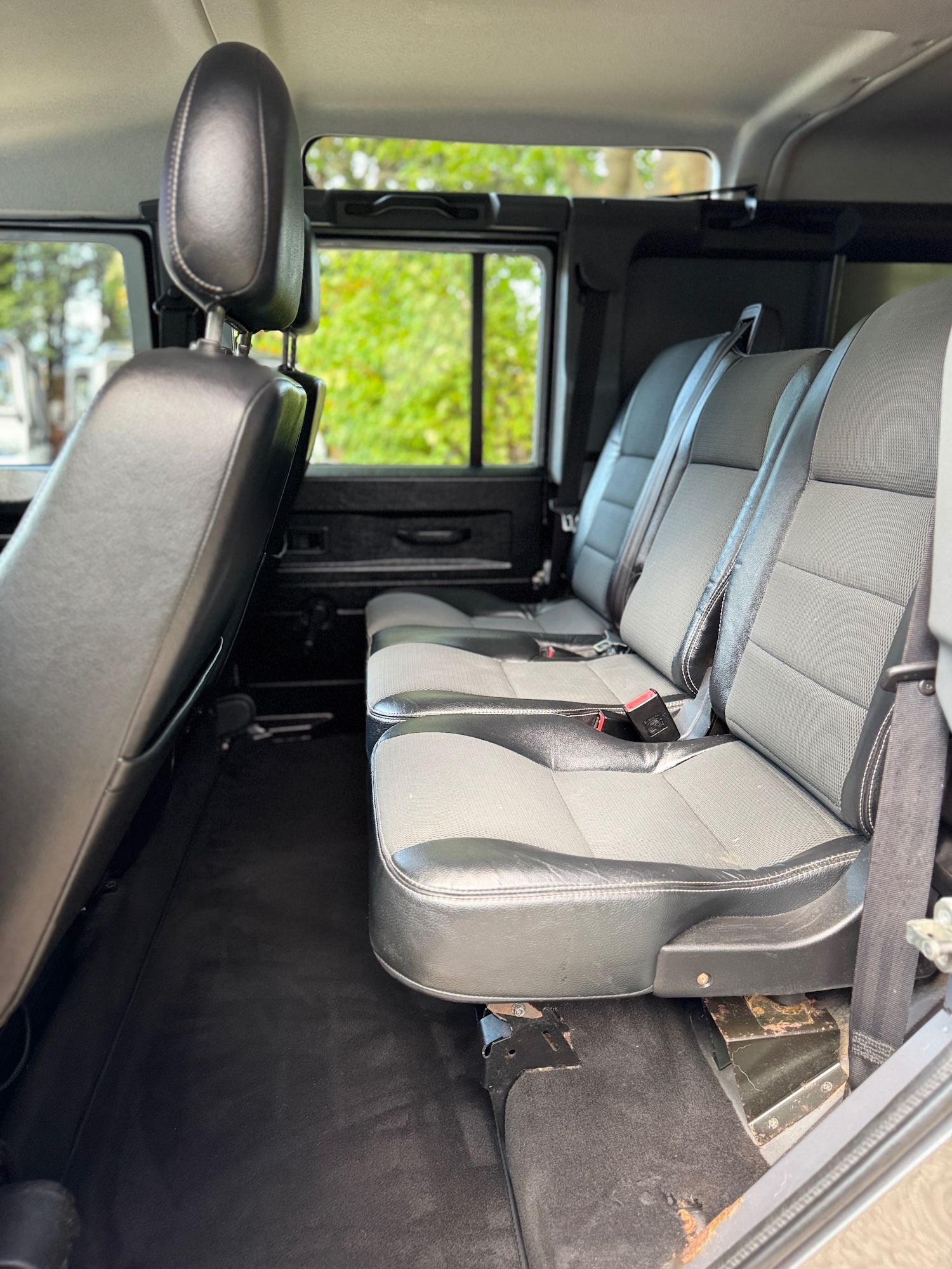 Used Land Rover Defender 2012 for sale - 77036486: Photo 21