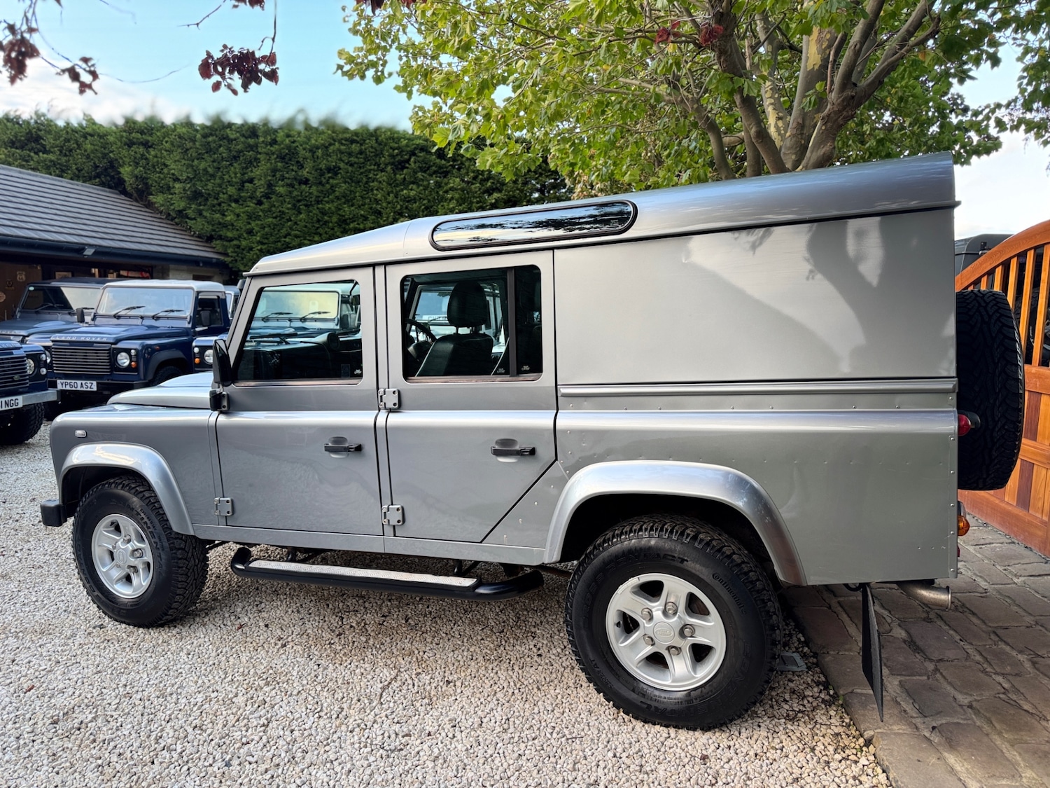 Used Land Rover Defender 2012 for sale - 77036486: Photo 7