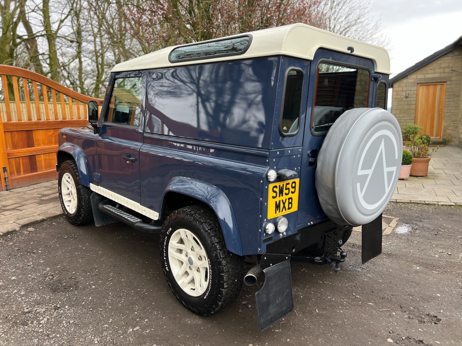 Vehicle 21