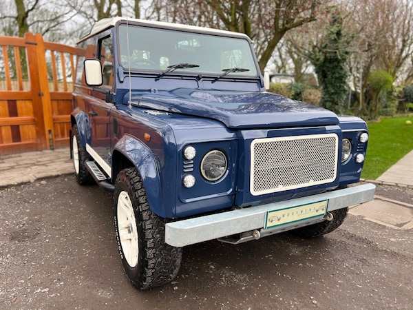 Used Land Rover Defender 2009 for sale - 70409241: Photo 9