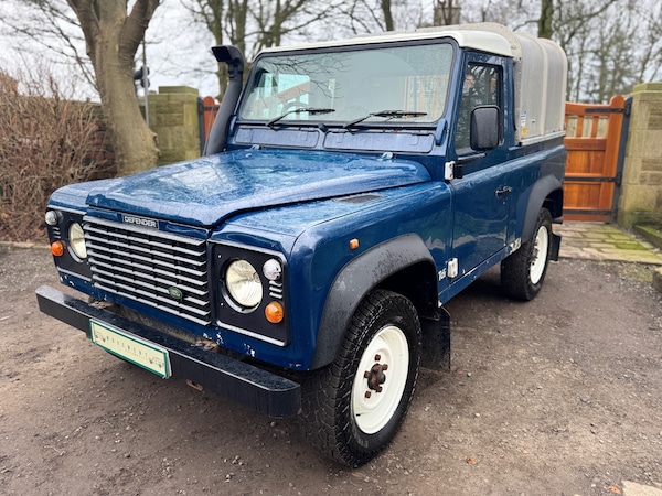 Used Land Rover Defender 1998 for sale - 73687199: Photo 2