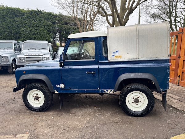 Used Land Rover Defender 1998 for sale - 73687199: Photo 6