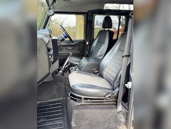 Used Land Rover Defender 2009 for sale - 78001532: Photo