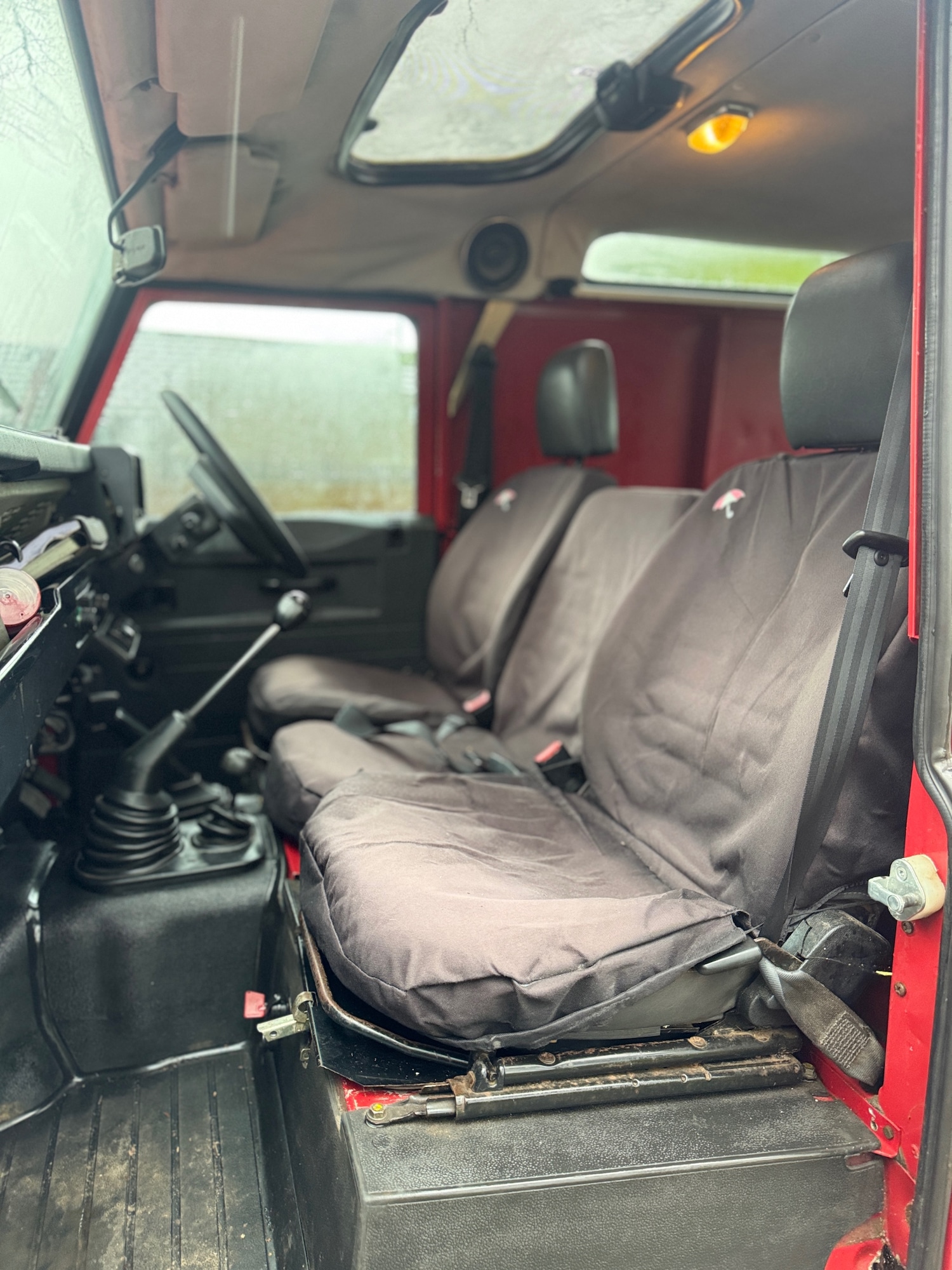 Used Land Rover Defender 90 1993 for sale - 77504541: Photo 3