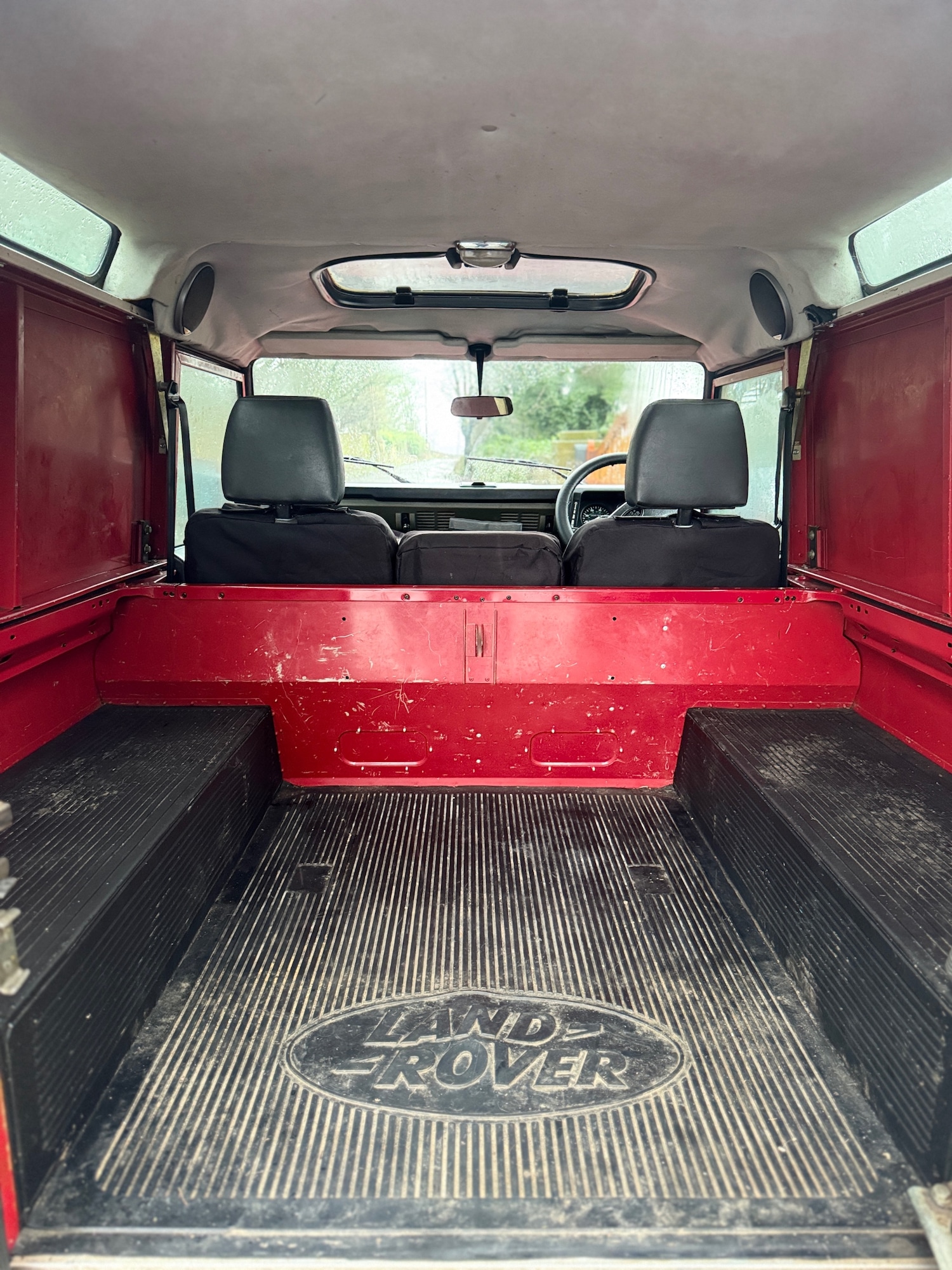 Used Land Rover Defender 90 1993 for sale - 77504541: Photo 5