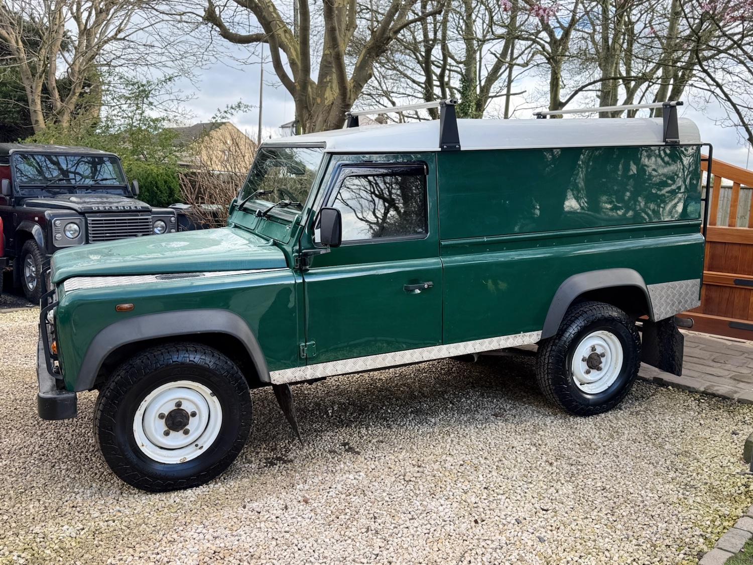 Used Land Rover Defender 2004 for sale - 78001538: Photo 3