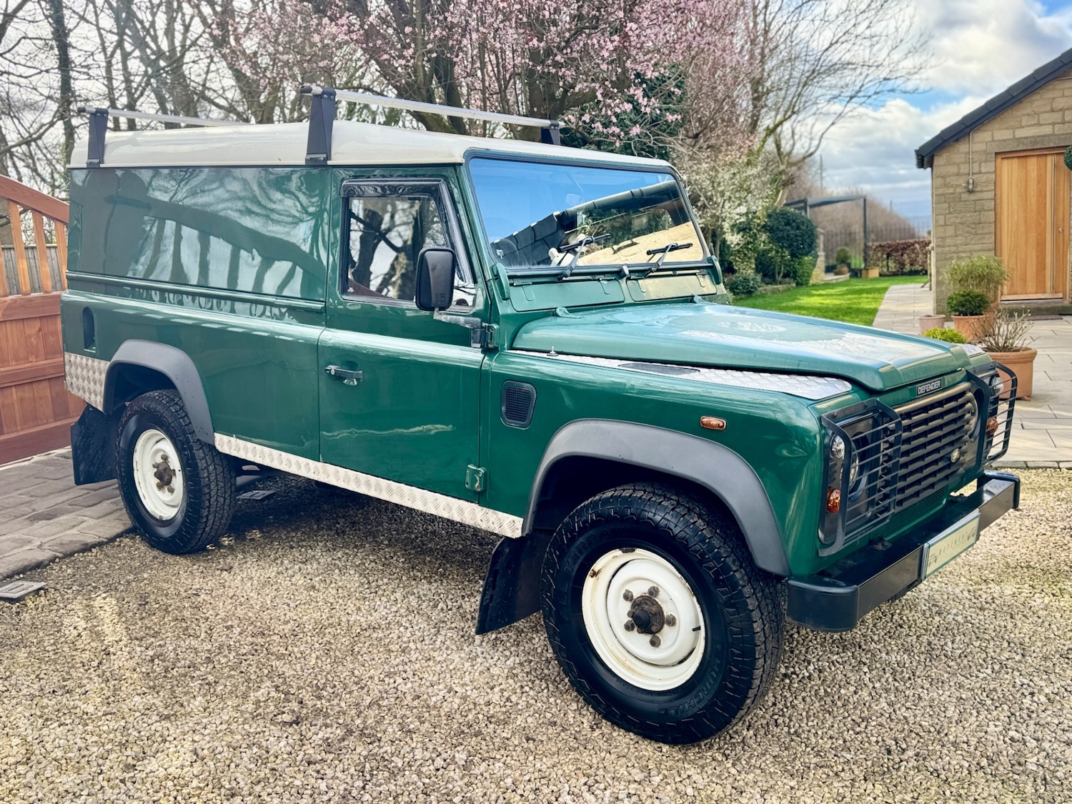 Used Land Rover Defender 2004 for sale - 78001538: Photo 9