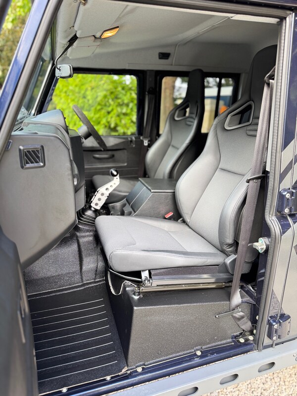 Used Land Rover Defender 2014 for sale - 74970177: Photo 15