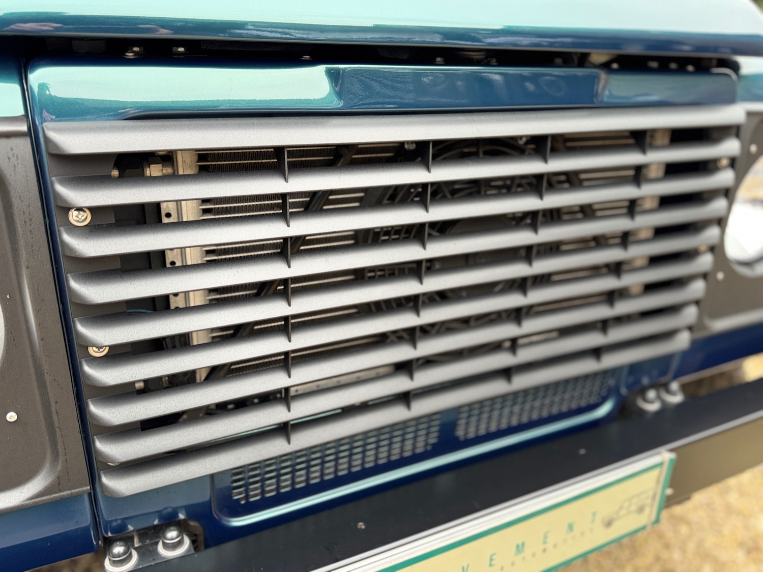 Used Land Rover Defender 90 1998 for sale - 77036491: Photo 13