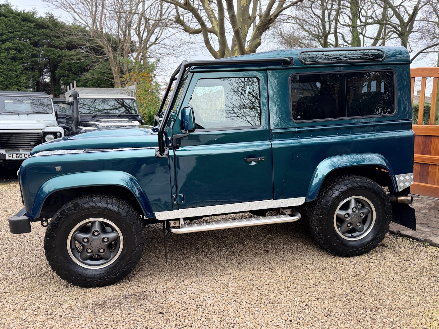 Used Land Rover Defender 90 1998 for sale - 77036491: Photo 4